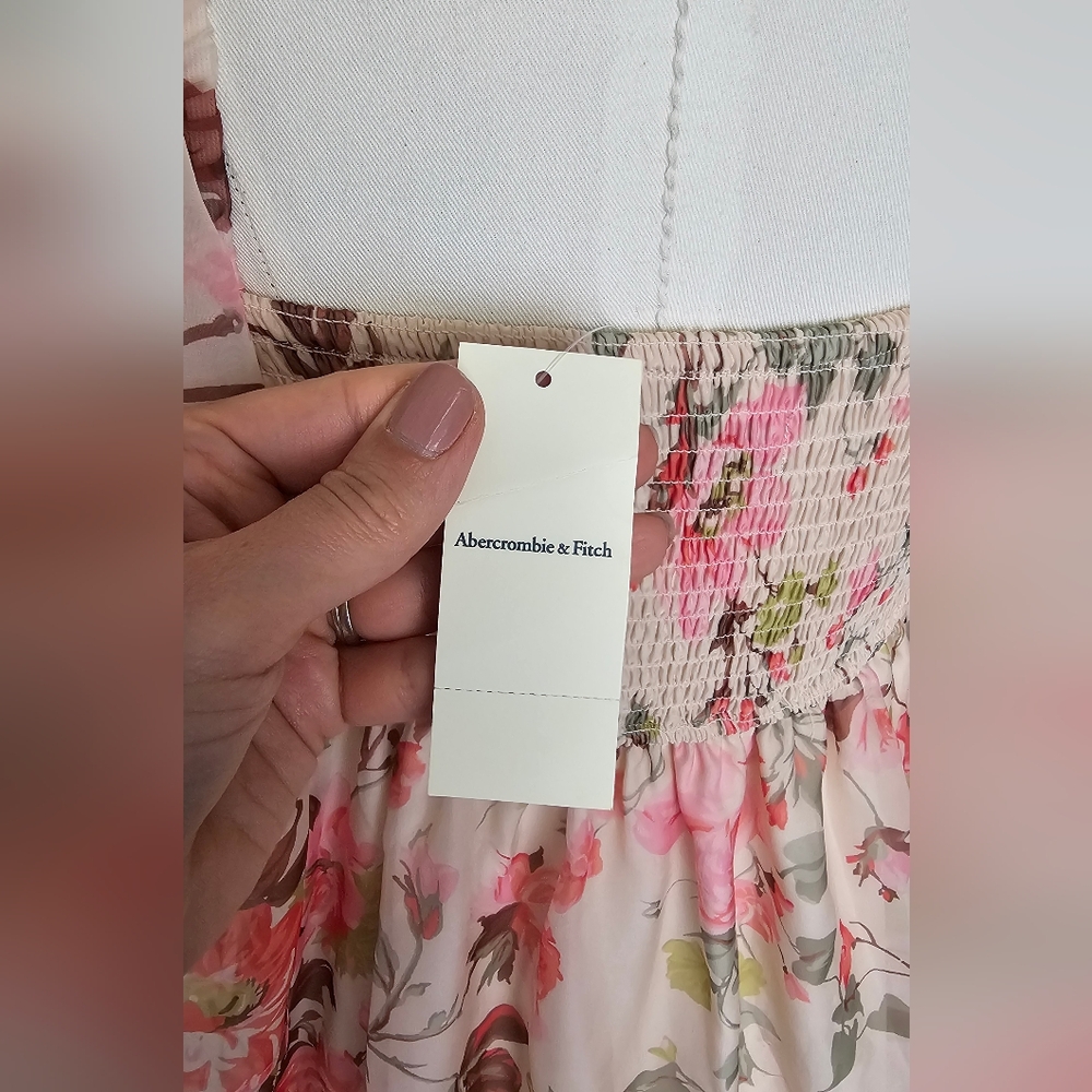 NWT Abercrombie & Fitch Emerson Ruched Angel Sleeve Mini Dress Size M - Picture 5 of 8